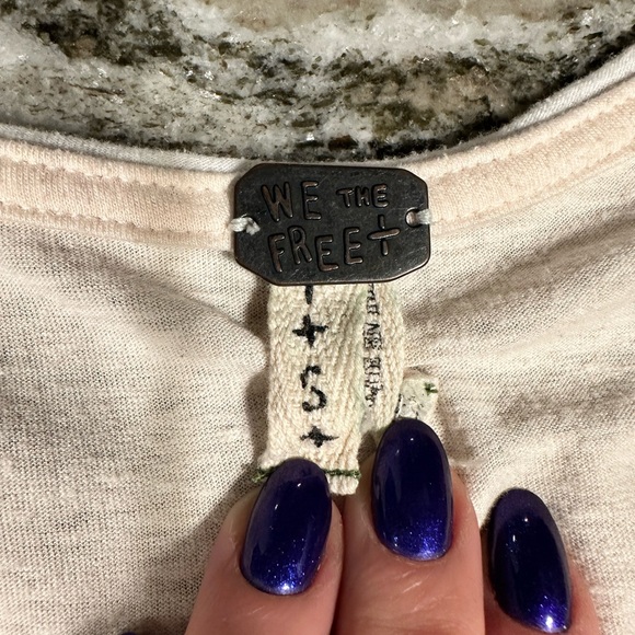 💓FREE PEOPLE Women's Cloud Nine Tee - Two tone with pale‎ pink and white XS - Picture 4 of 12